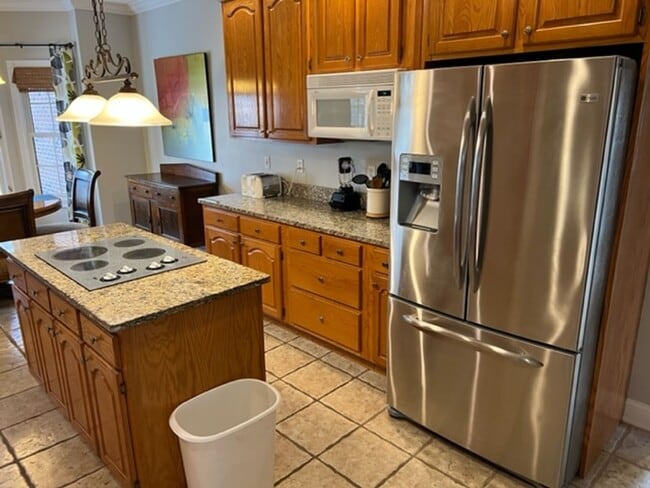 Building Photo - City of Maryville 37803 - SHORT TERM lease considered! Furnished! - 4 bedroom, 3.5 bath home - Ca...