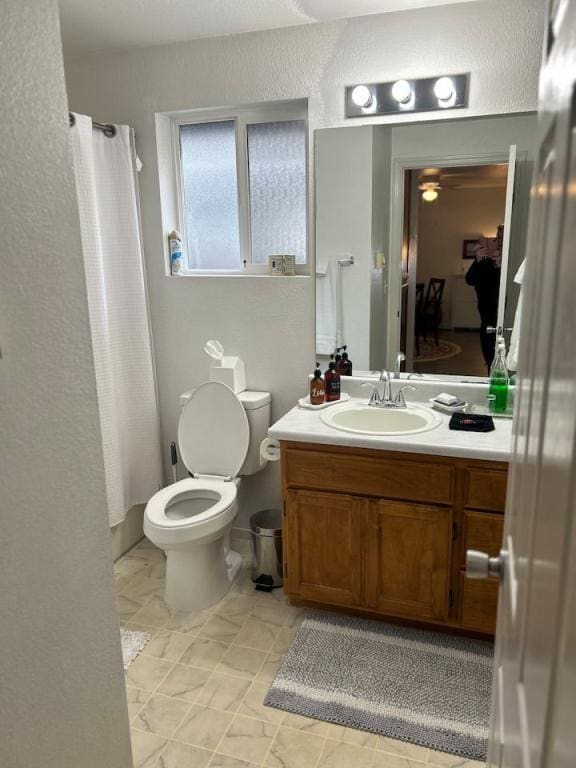 Building Photo - 563 Primrose Dr