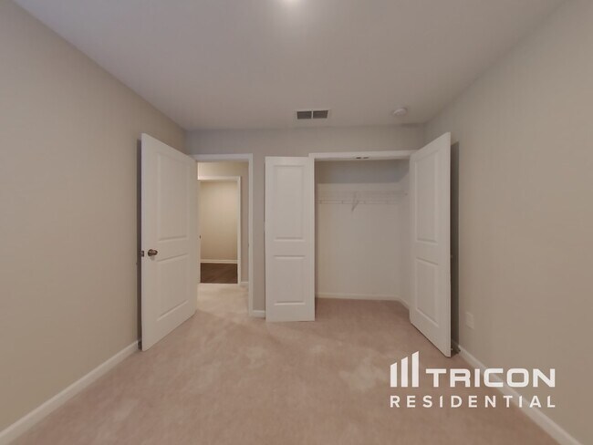 Building Photo - 28 Wynn Wy