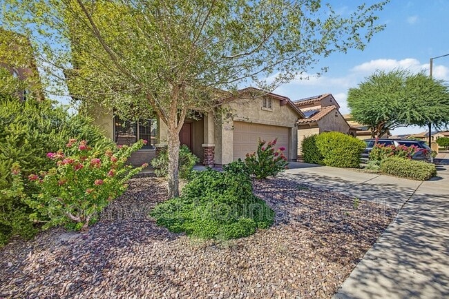Building Photo - 2346 N Monticello Dr
