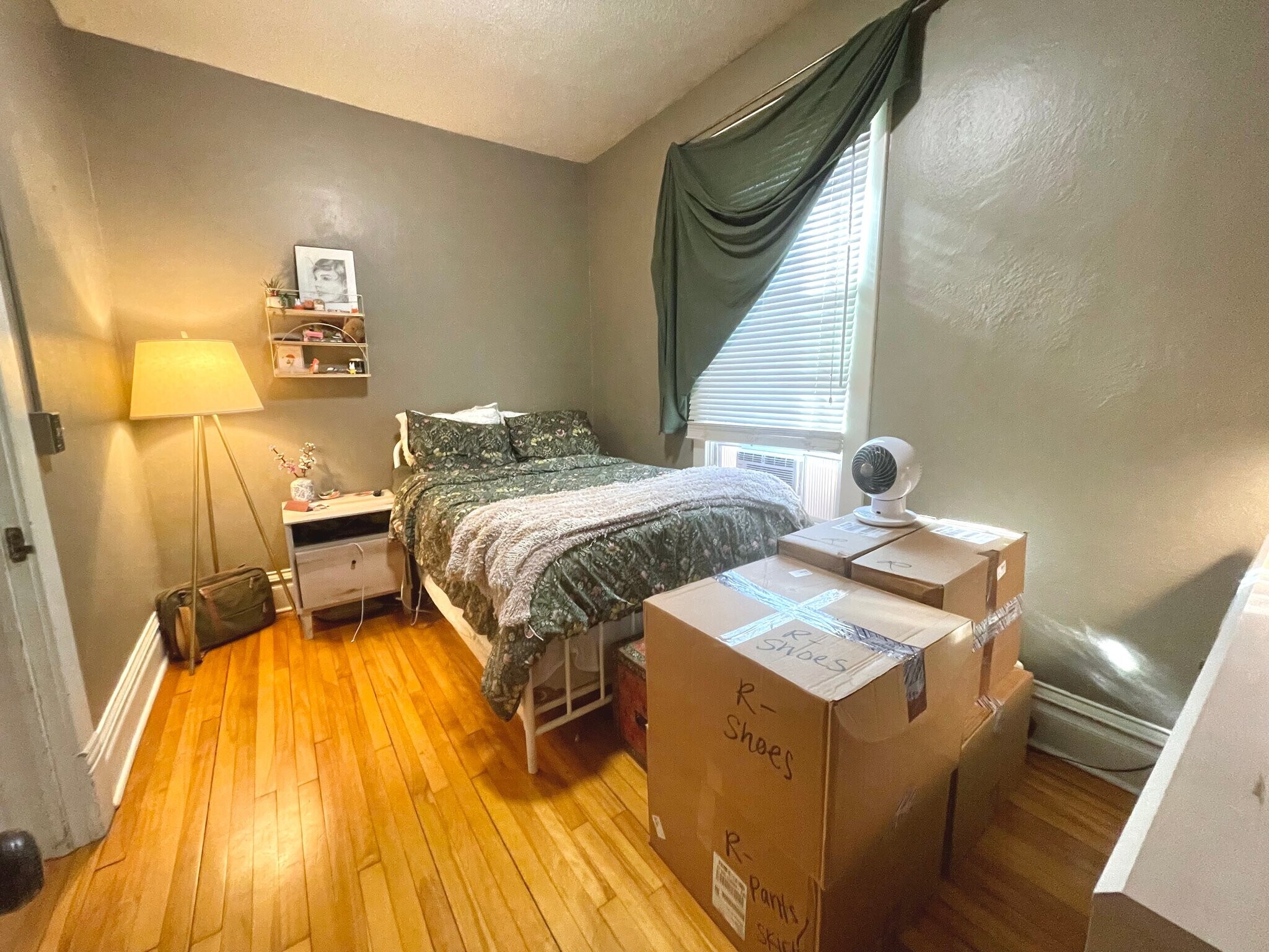 Building Photo - 603 NE Main St