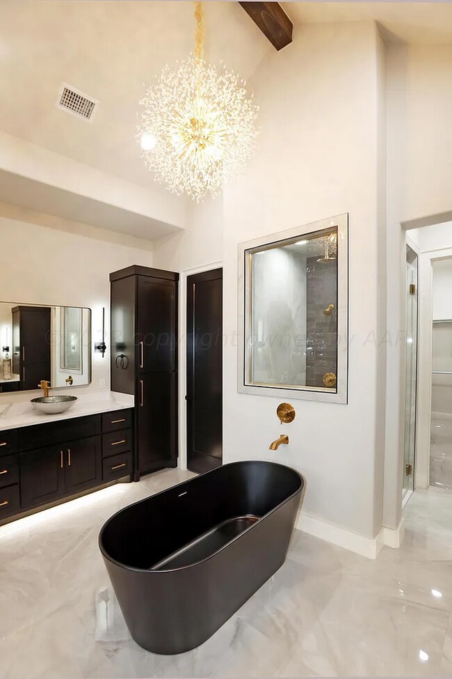 Building Photo - 9405 Rockridge Pkwy