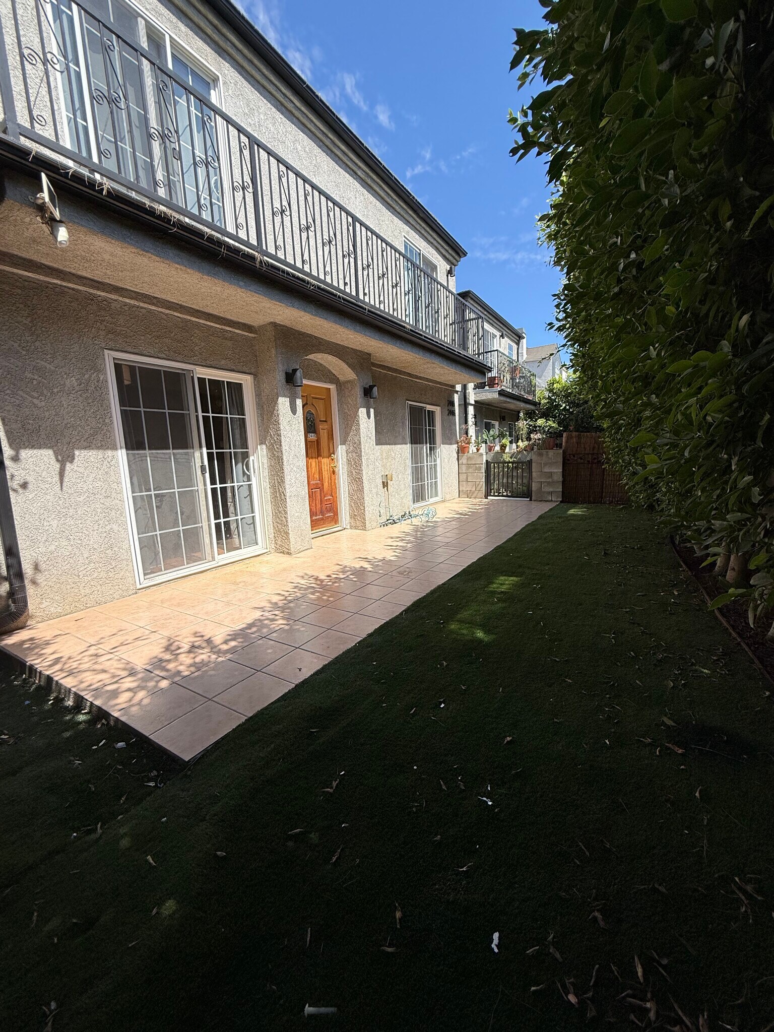 Building Photo - 2446 S Centinela Ave