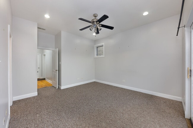 Building Photo - 31 E 26th St