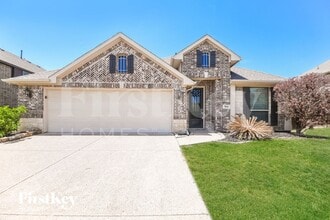 Building Photo - 964 Tara Dr