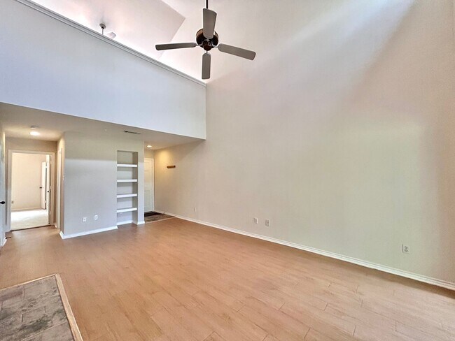 Building Photo - Stylish 2/BR 2/BA Home with Covered Balcon...