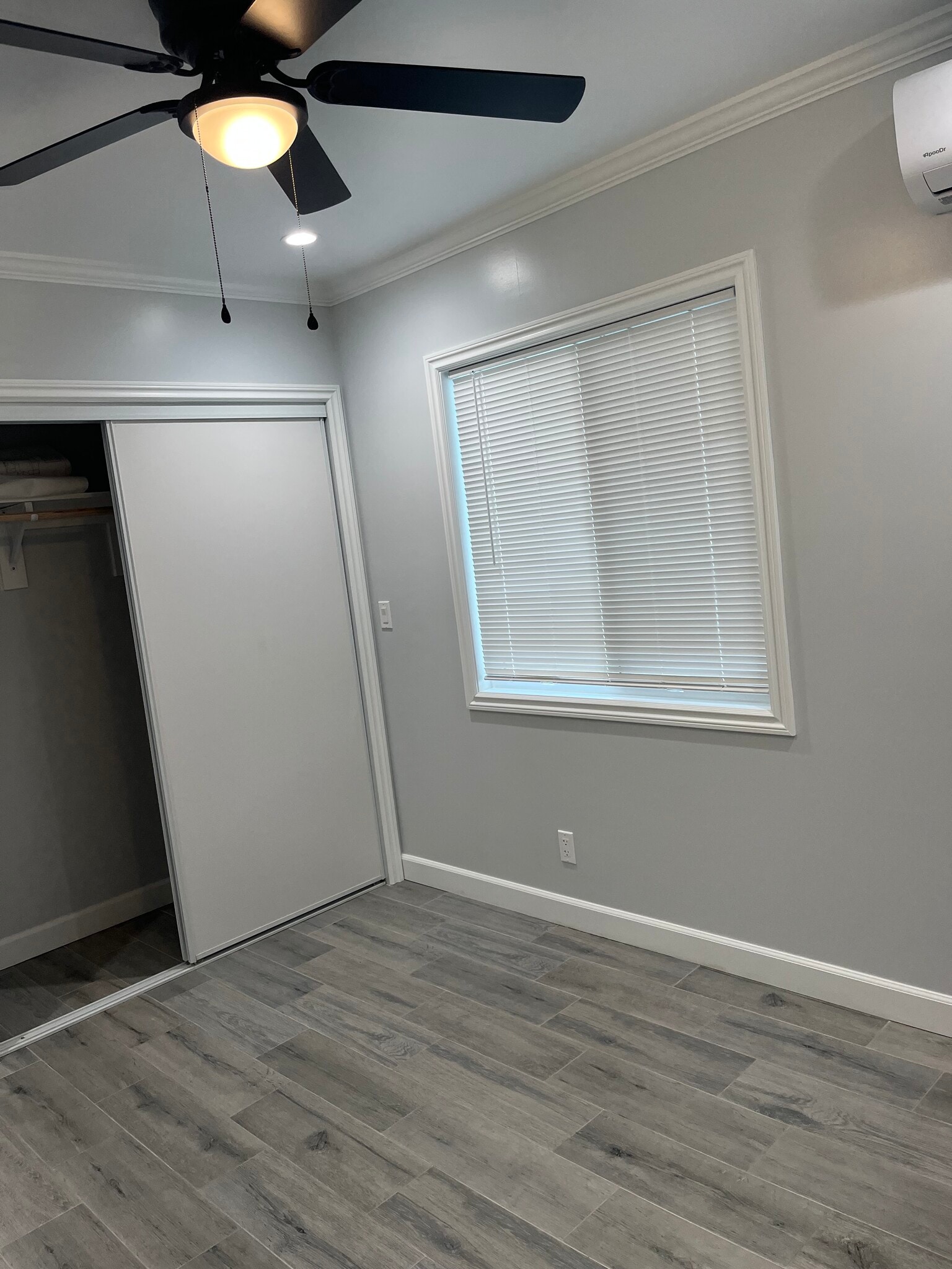 Building Photo - 728 E Harvard Pl