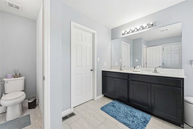 Building Photo - 463 Dusty Brook Dr