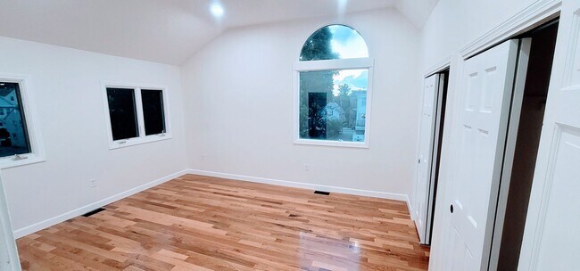 Building Photo - 3-Story Townhouse with Central Heat, AC and 2 Parking Spots Included