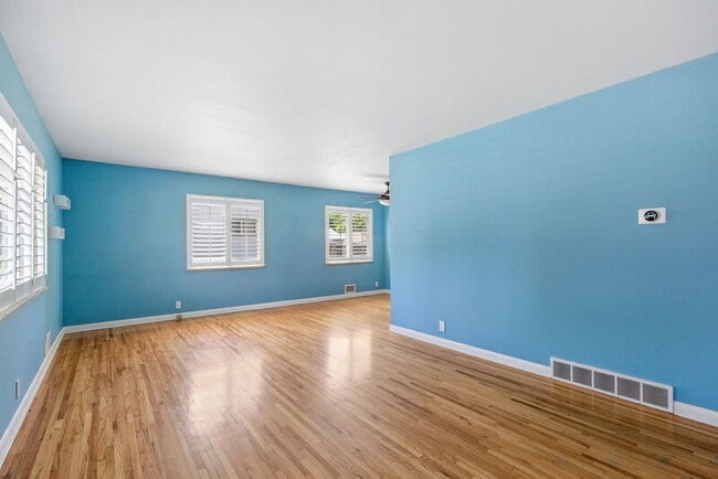Building Photo - 1761 S Filbert Ct