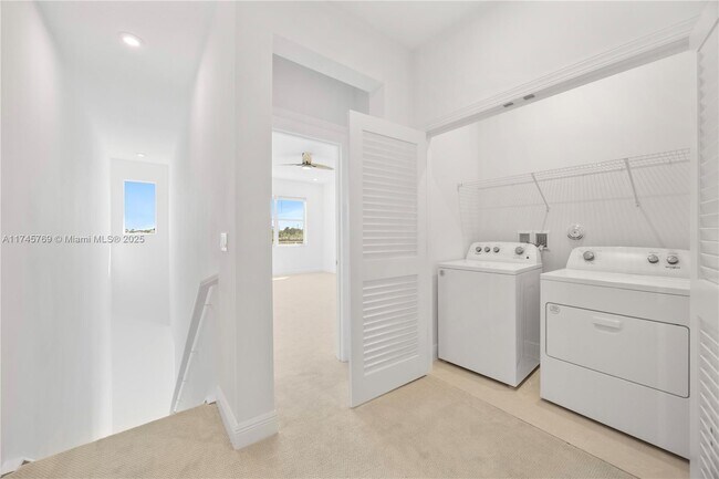 Building Photo - 3552 NW Solange Ct