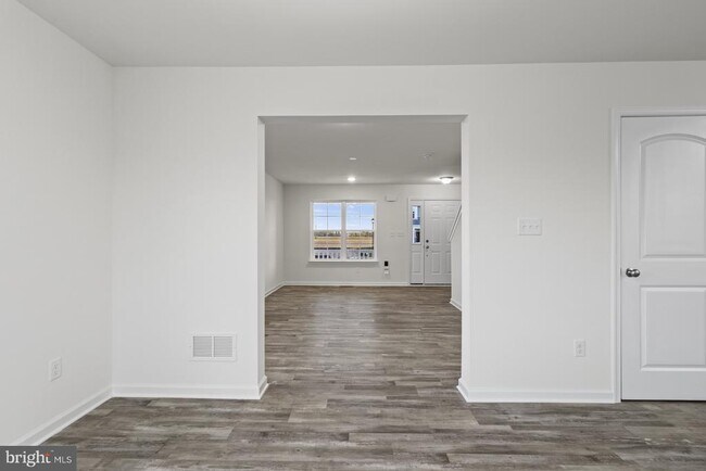 Building Photo - 260 Doylestown