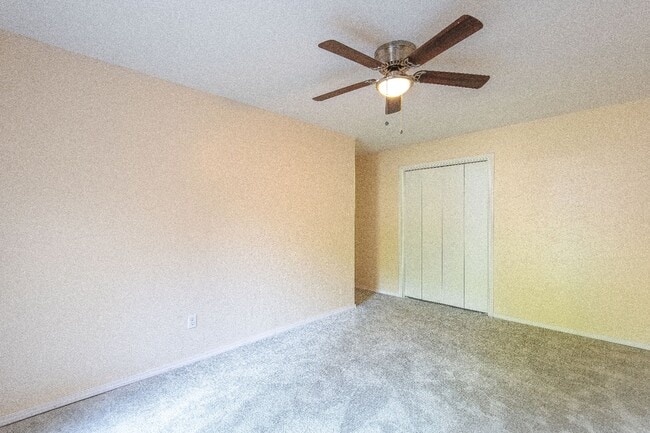 Building Photo - 613 Doe Trail