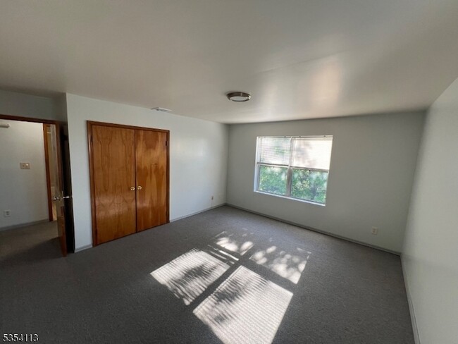Building Photo - 1270 N Broad St