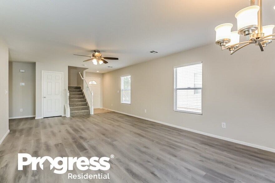 Building Photo - 6236 Desert Lavender Ave