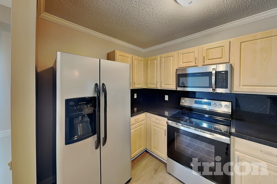 Building Photo - 12209 Stewarts Crossing Dr