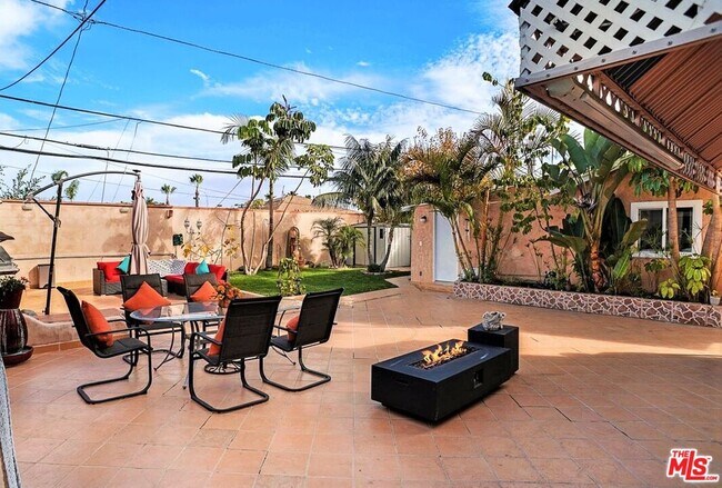 Building Photo - 3612 Tuller Ave