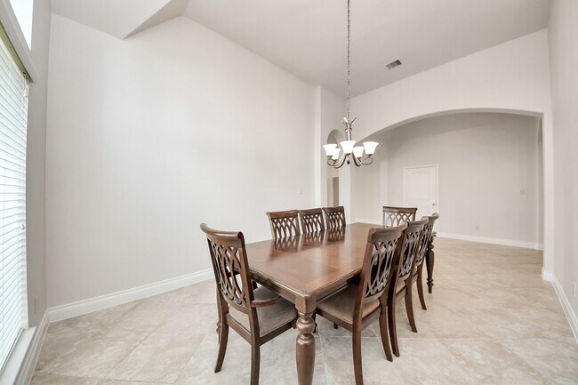 Building Photo - 2429 Lost Bridge Ln