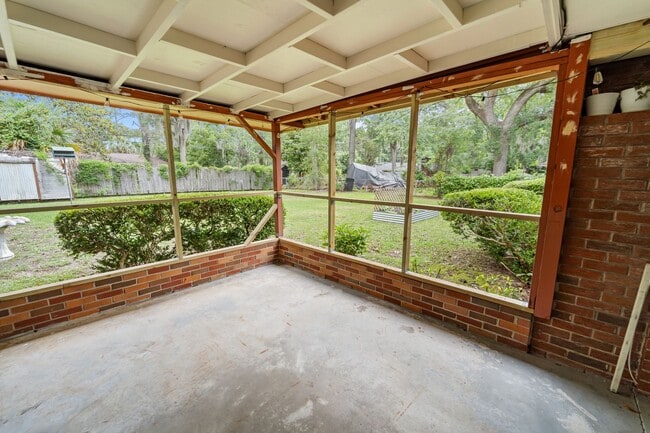 Building Photo - Charming 3-Bedroom Home on Savannah’s Southside with Covered Patio and Large Backyard
