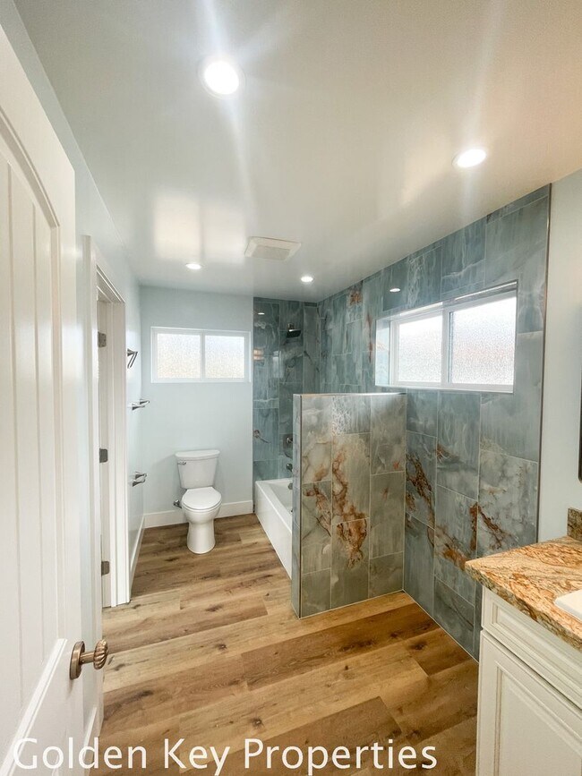 Building Photo - 4864 Alondra Way