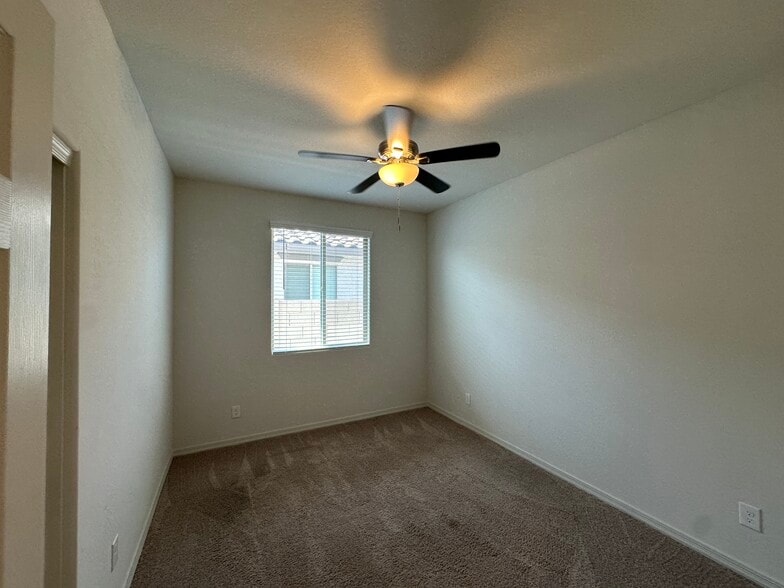 Building Photo - 5708 N 88th Ave