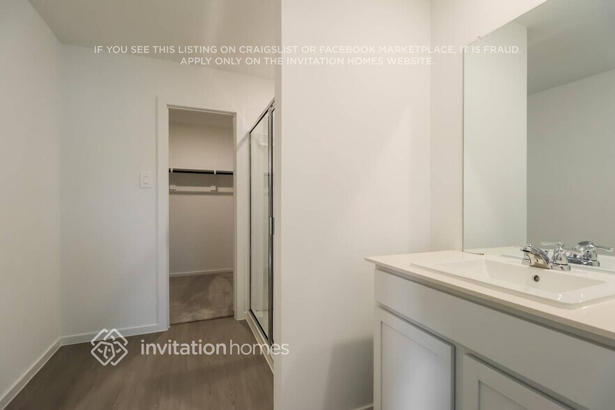 Building Photo - 16473 Blossom Grv Dr