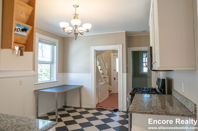 Building Photo - 1 Parker Hill Terrace