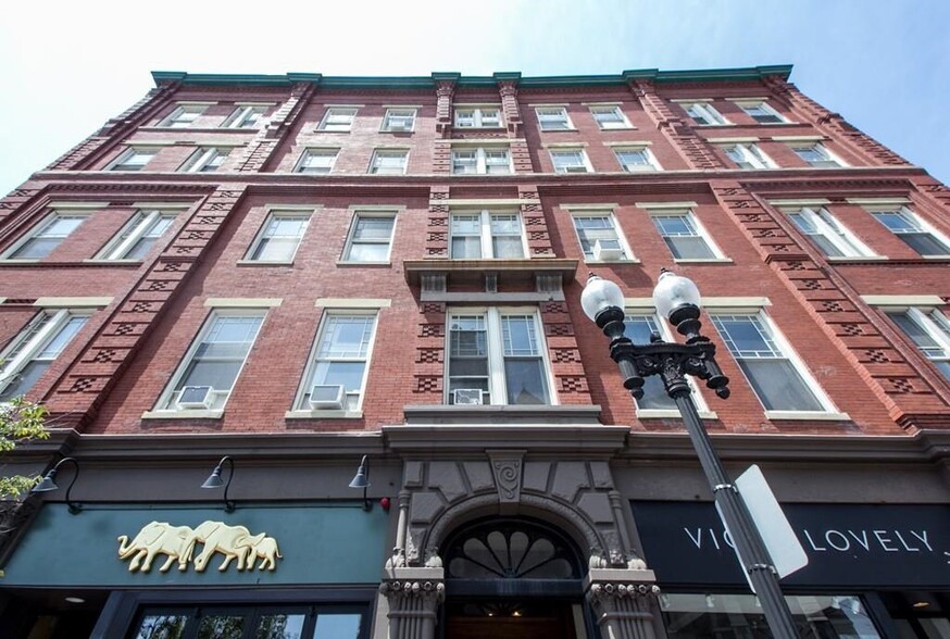 Building Photo - 1411 Washington St