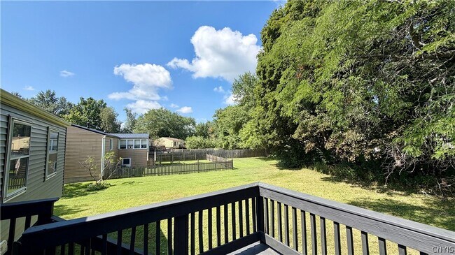 Building Photo - 104 Finwood Dr