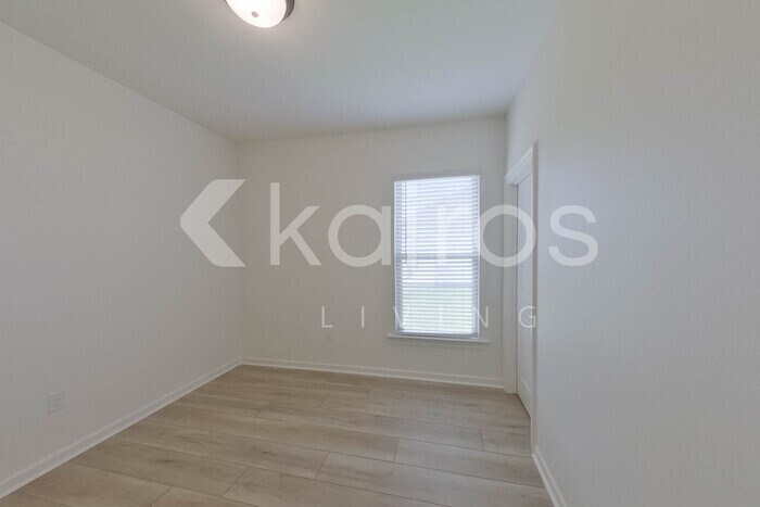 Building Photo - 101 Carencro St