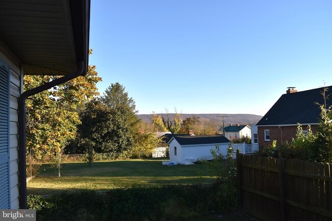 Building Photo - 5986 Broad St