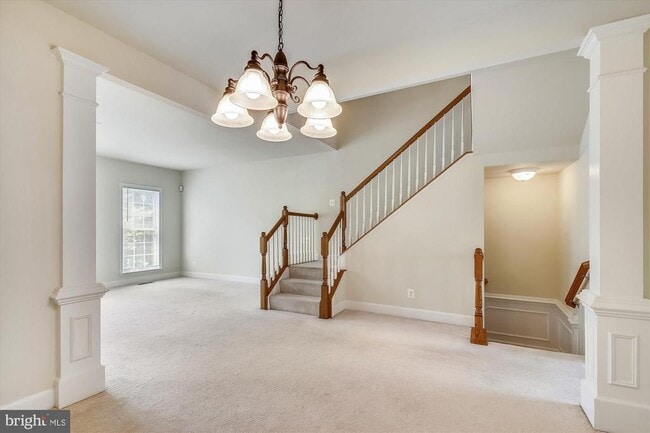 Building Photo - 14855 Potomac Branch Dr