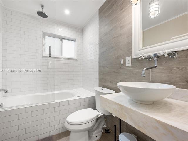 Building Photo - 6300 SW 48th St