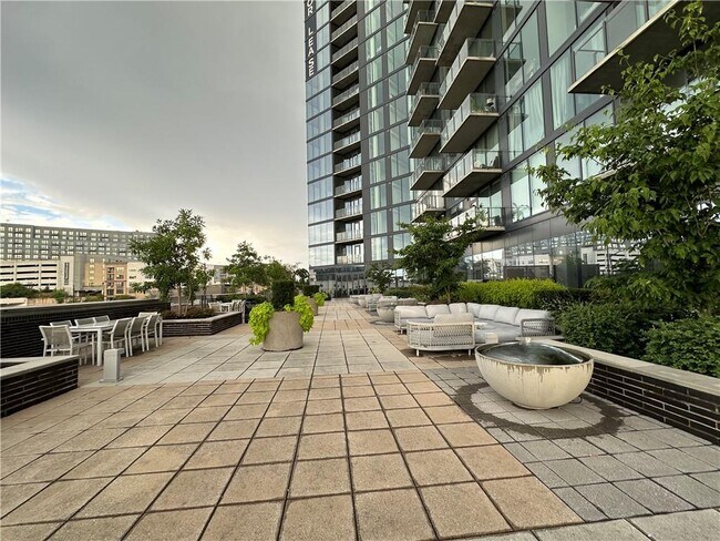 Building Photo - 788 West Marietta St NW