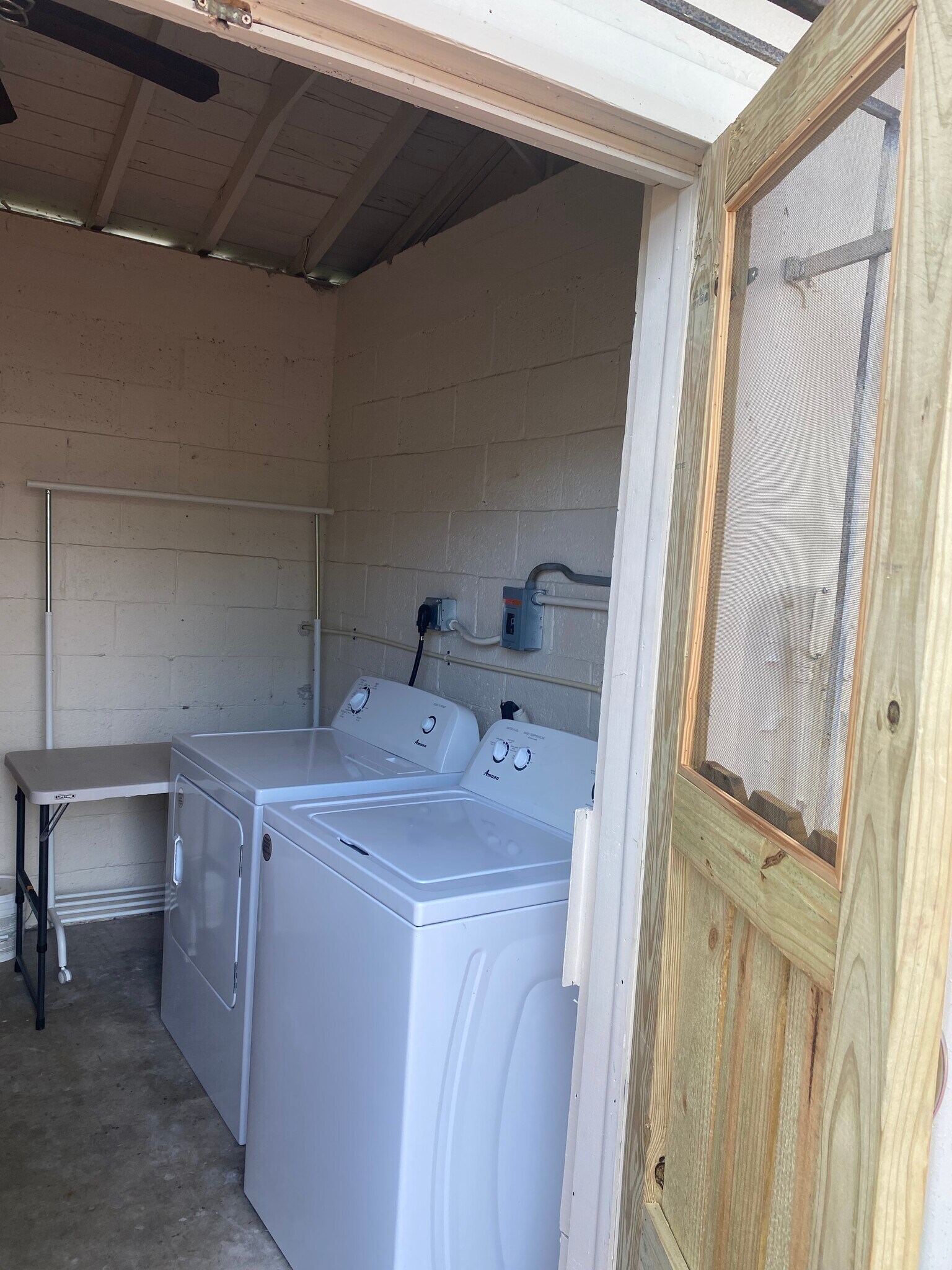 Building Photo - 2820 SW 1st St