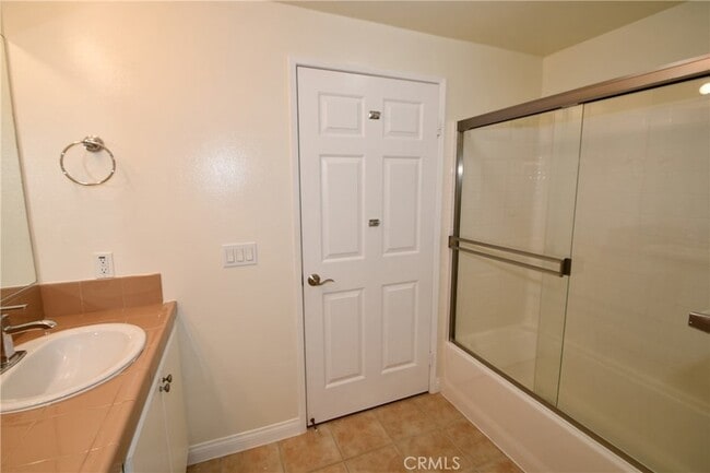 Building Photo - 2742 Cabrillo Ave