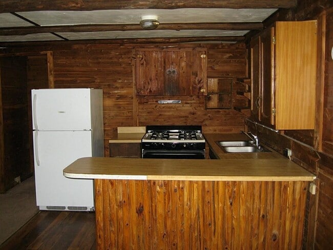 Building Photo - 3533 Montgomery Rd