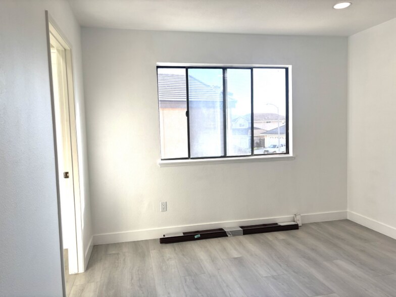 Building Photo - 20278 Portside Dr
