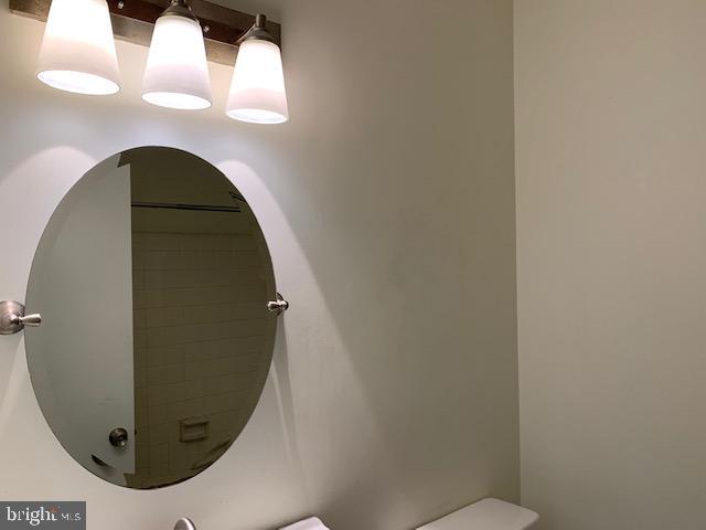 Building Photo - 10307 Friendship Ct