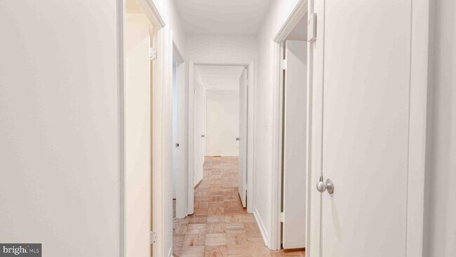 Building Photo - 29 Stonehenge Cir
