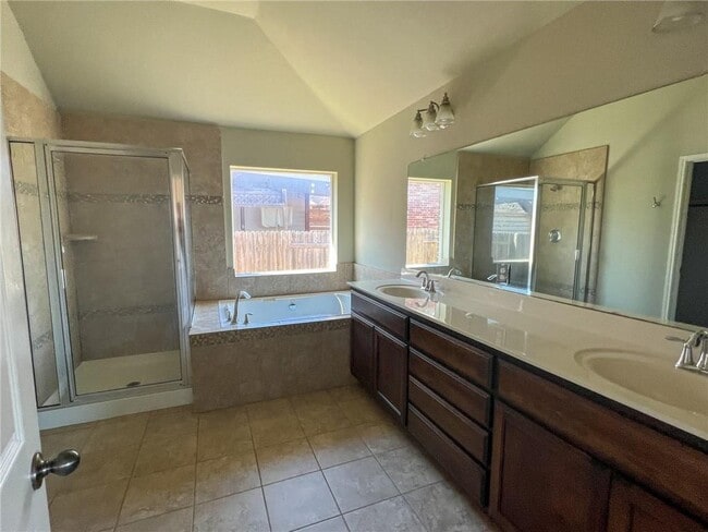 Building Photo - 2475 Santa Barbara Loop