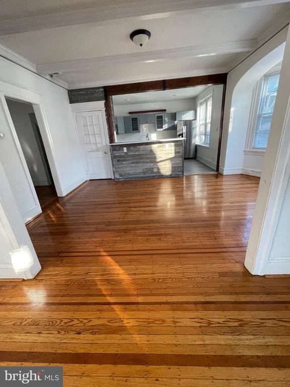 Building Photo - 114 Levering St