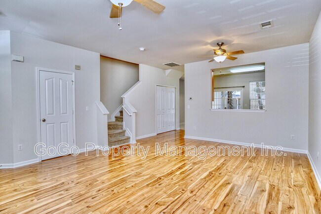 Building Photo - 103 Bumble Cir
