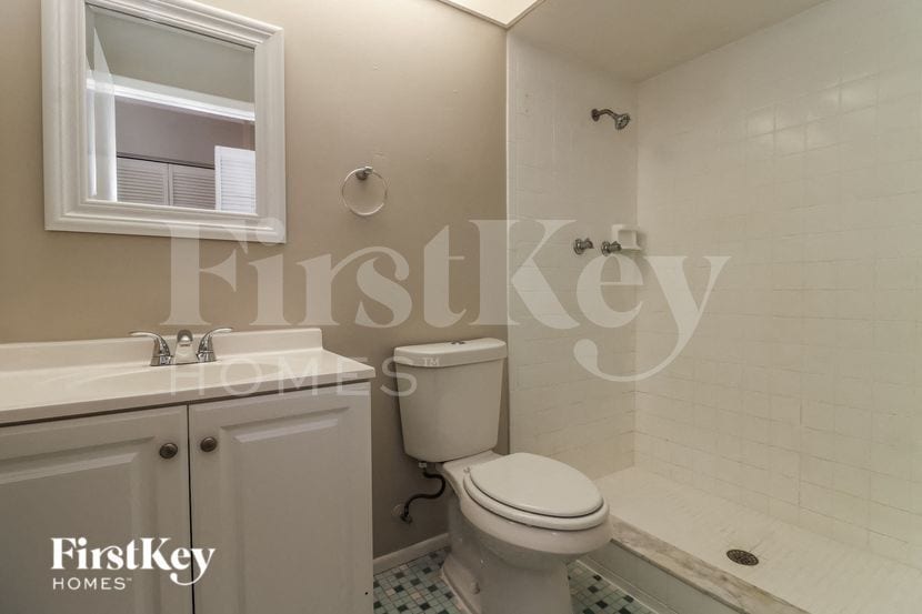 Building Photo - 1117 Jambalana Dr