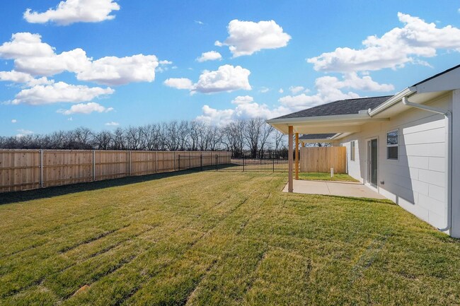 Building Photo - 2123 E Elk Rdg Ave