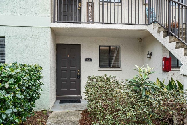 Building Photo - Move-In Ready 2 BR/ 2BA Condo on Southside close to Truman