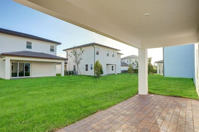 Building Photo - 12328 SW 43rd St