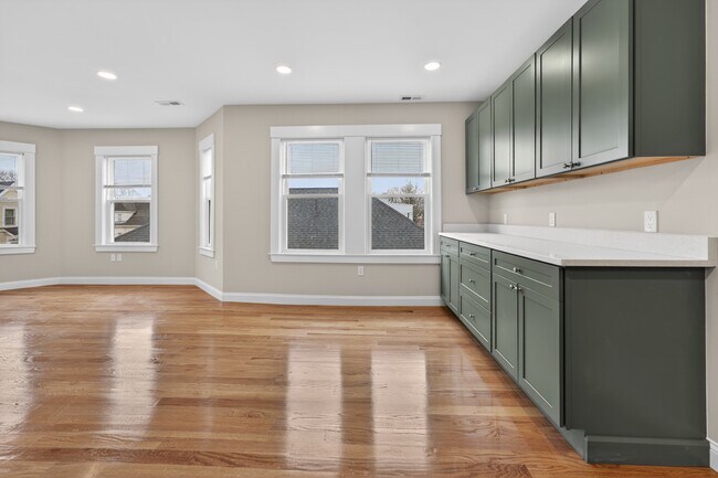 Building Photo - 42 Almont St