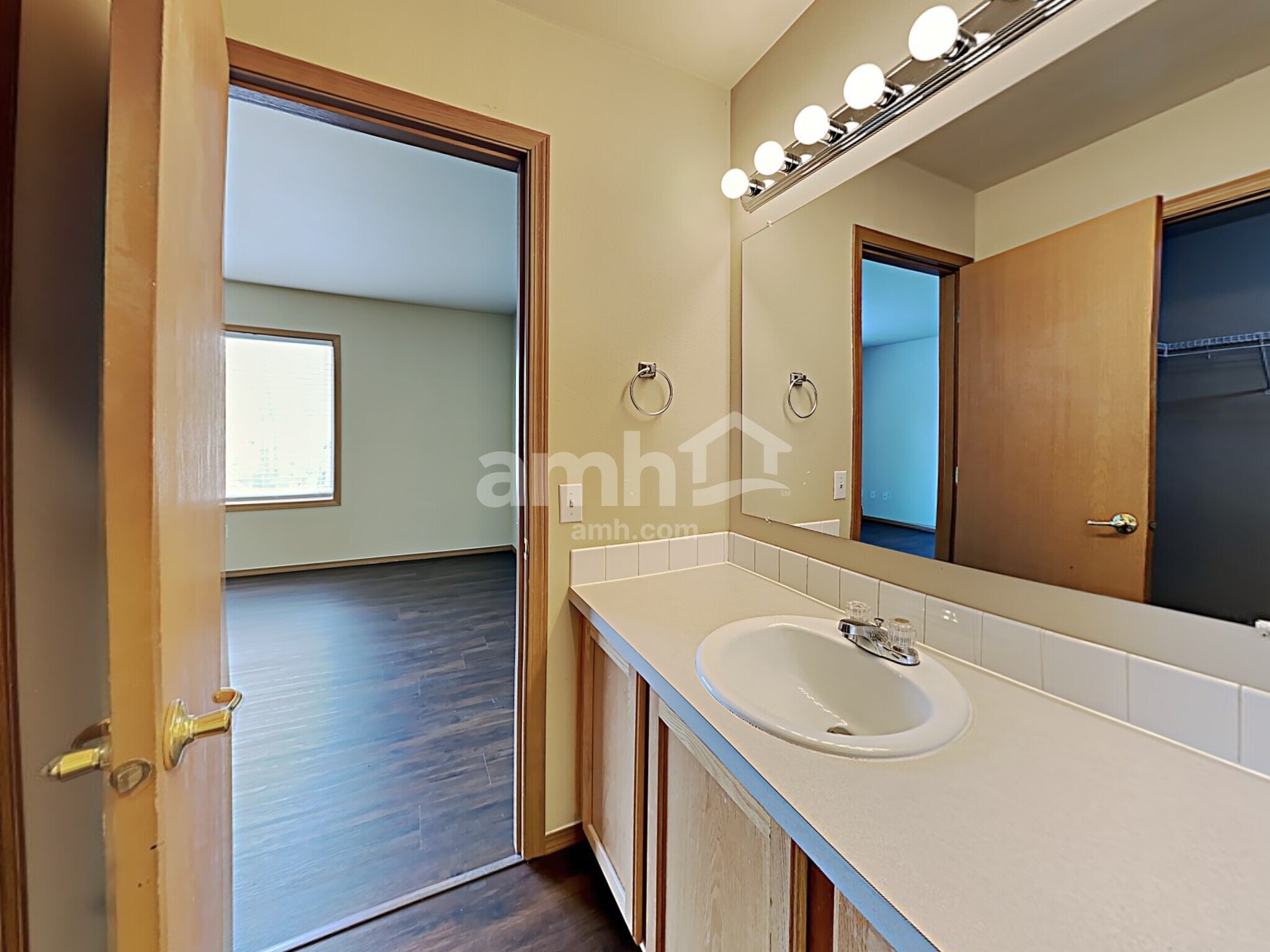 Building Photo - 13023 158th Street Ct E