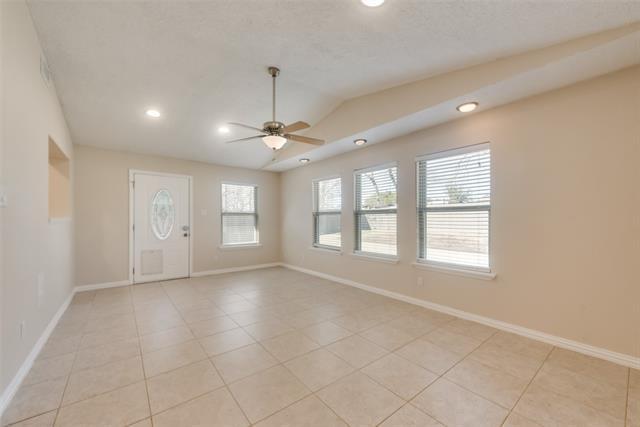 Building Photo - 8611 Hanford Dr